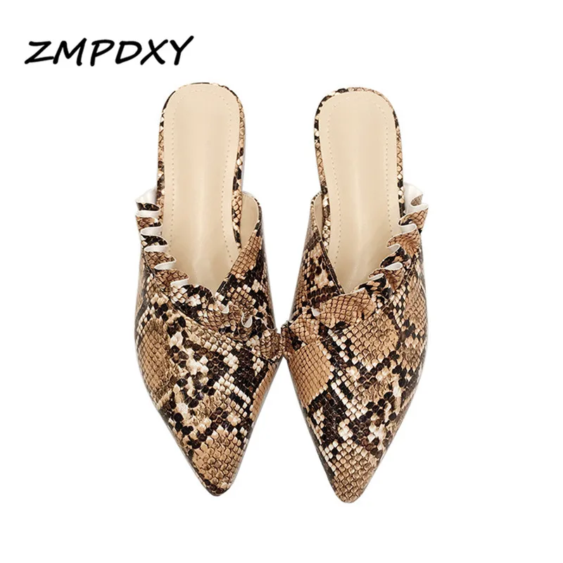 

Fashion Women Mules Slippers Pointed Toe Serpentine Lotus Leaf Edge Slides Female Flat Outside Shoes Ladies Luxury Beach Sandals