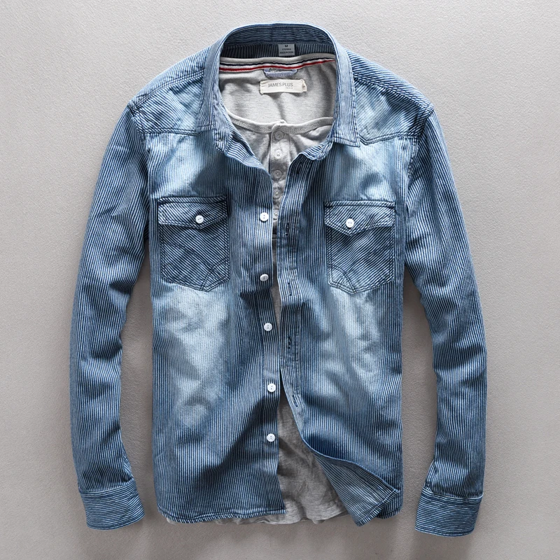 Джинсовые мужские повседневные рубашки с длинными рукавами двумя карманами из