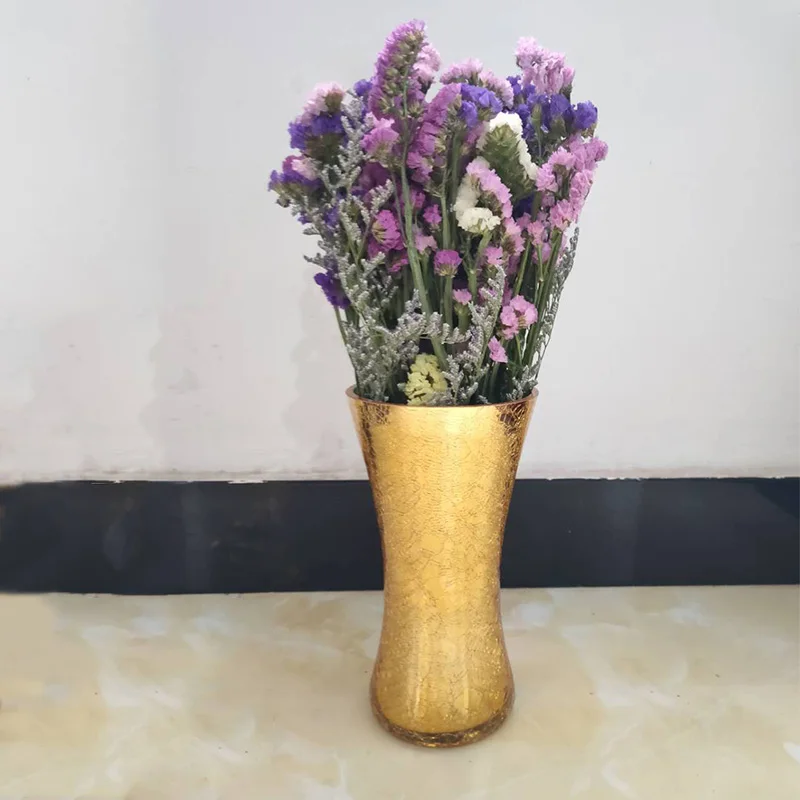 Ваза из золотистого стекла с современным покрытием искусственные цветы сушеные