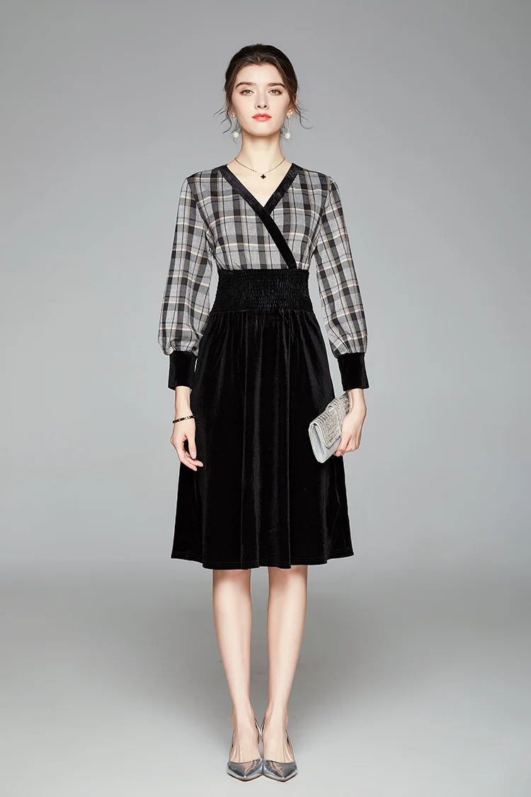 

Winter 2020 New Long Sleeve Ladies' Temperament V-Neck Elastic Waistband British Plaid Stitched Velvet Dress