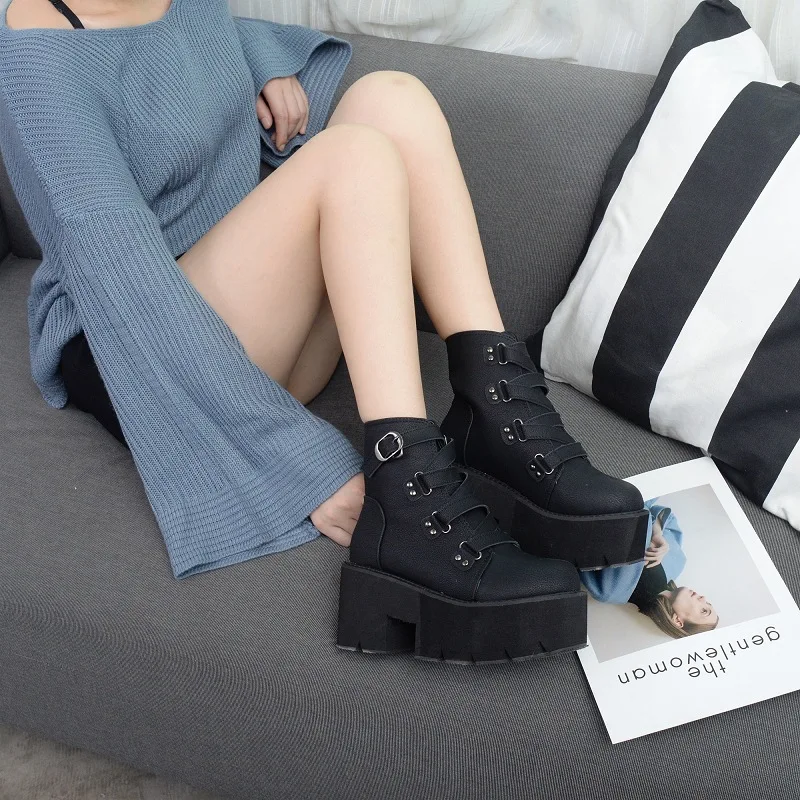 

Women's boots new round head muffin and thick heel boots in winter