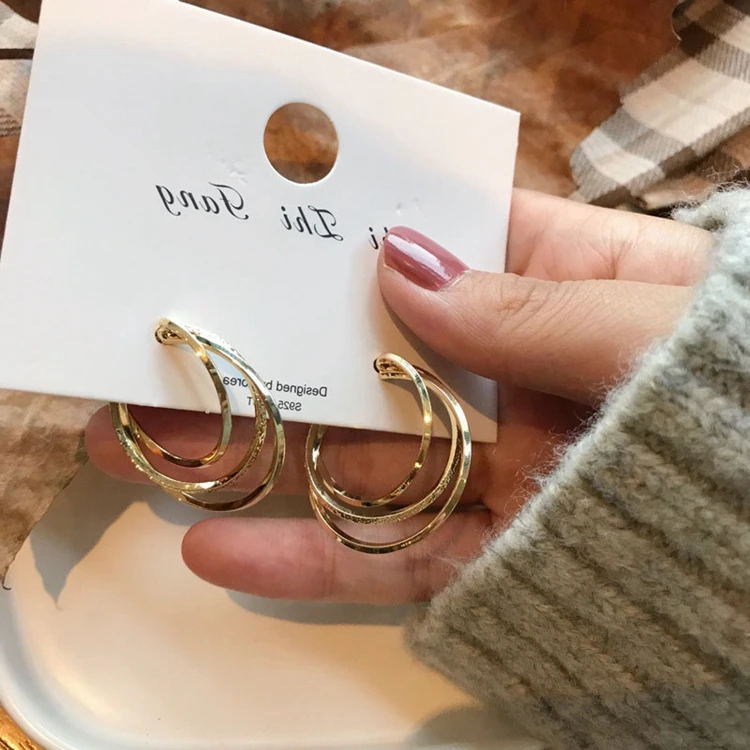 Корейские темпераментные простые металлические серьги для женщин новинка 2020