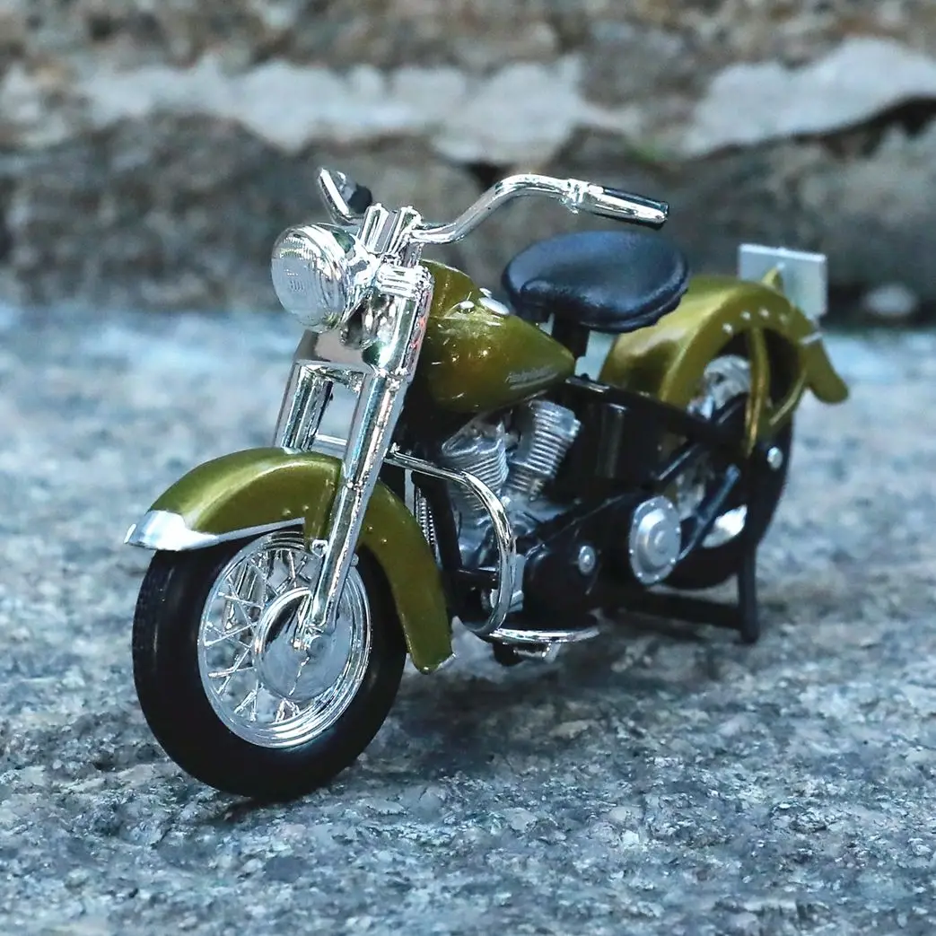 

Maisto 1:18 Harley 1953 74FL HYDRA GLIDE Metal Luxury Vehicle Diecast Pull Back Cars Model Toy Collection Xmas Gift