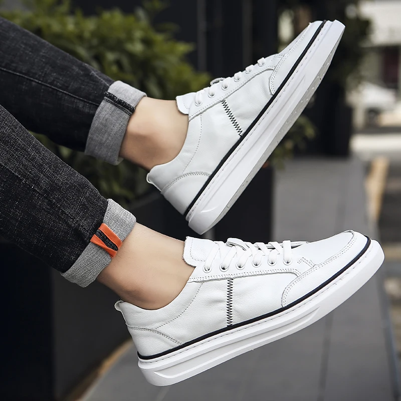 

Men Casual Shoes Black white Skateboarding Shoes lace up genuine leather Sport Trainers Lightweight Sneakers men shoes