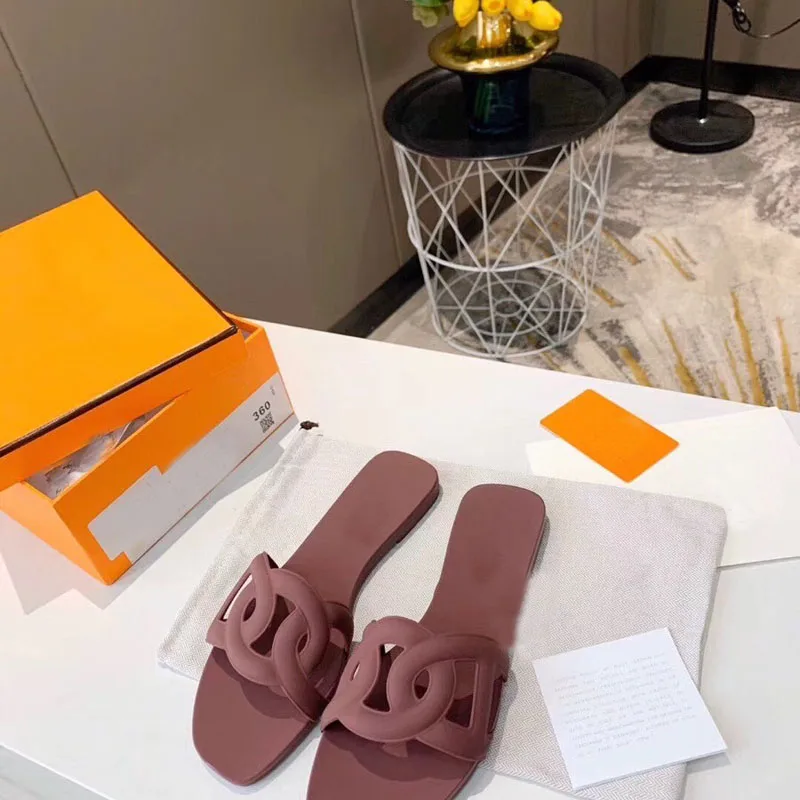 Шлепанцы женские однотонные мягкие пляжные сланцы роскошные брендовые Уличная