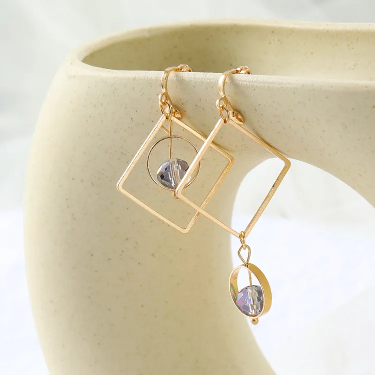 Высококачественные клипсы для ушей без отверстий асимметричных фиолетовых