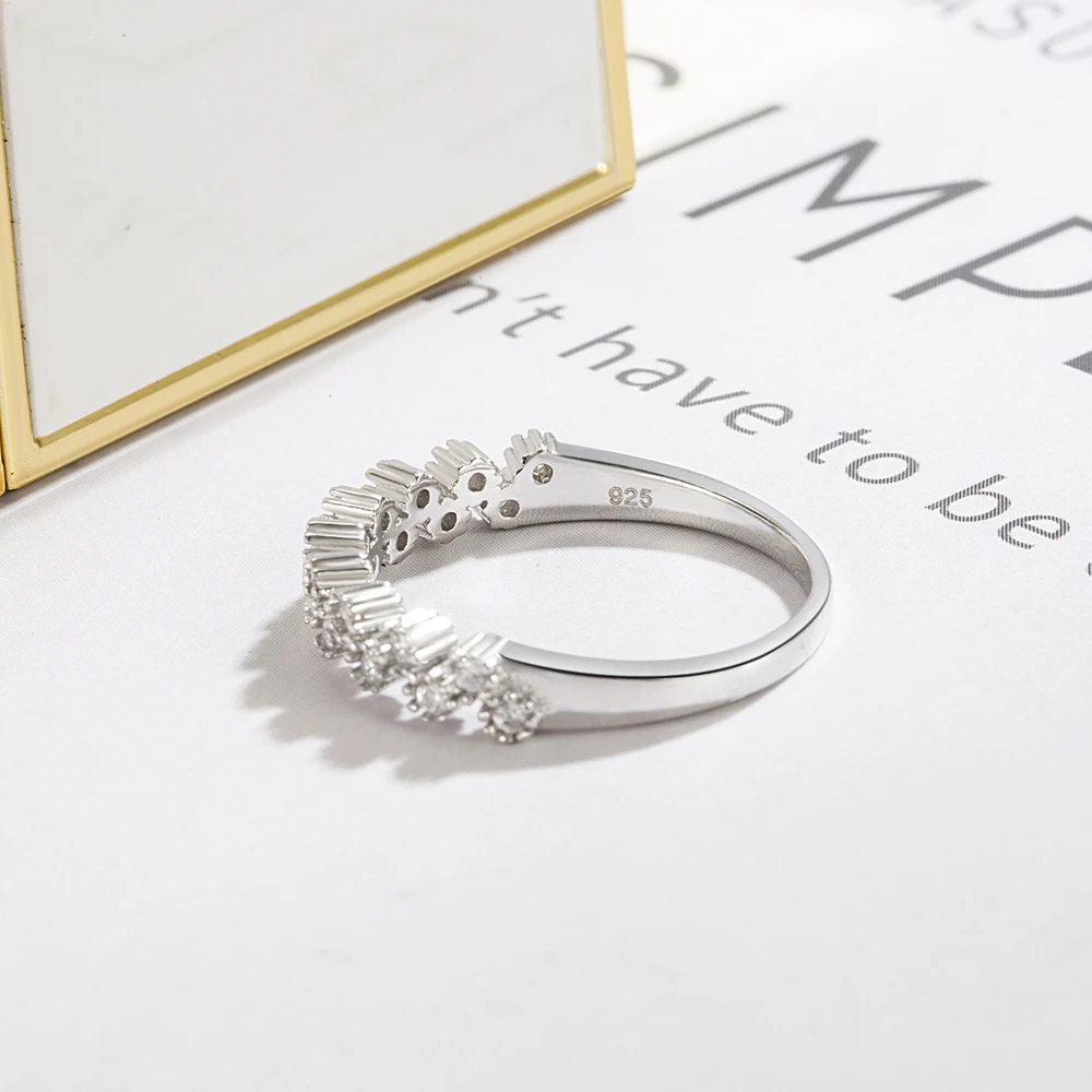 

New Women's 100% Silver 925 Ring Noble Cubic Zircon Inlaid Ring Charm Jewelry Wedding Ring Gift Accessories