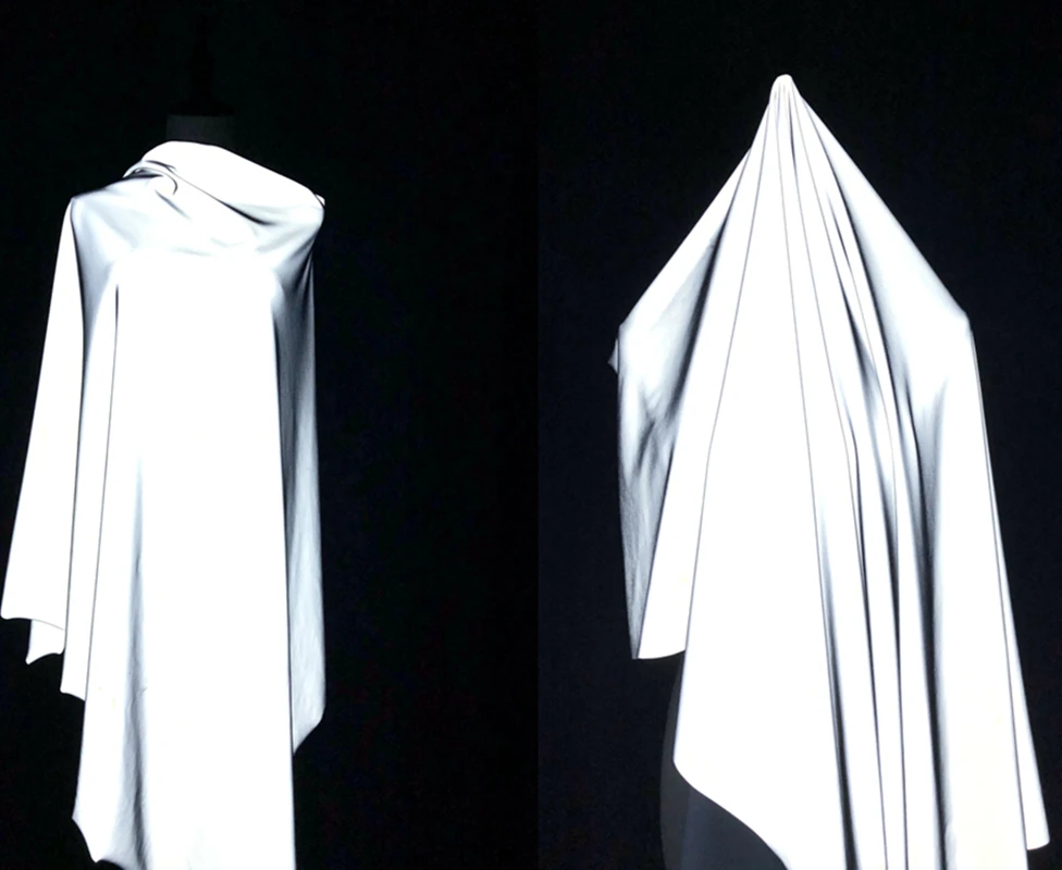 

Elastic/non-elastic Reflective Warning Creative Fabric Bright Silver Glitter Luminous Clothing Designer Fabric Four-way Stretch