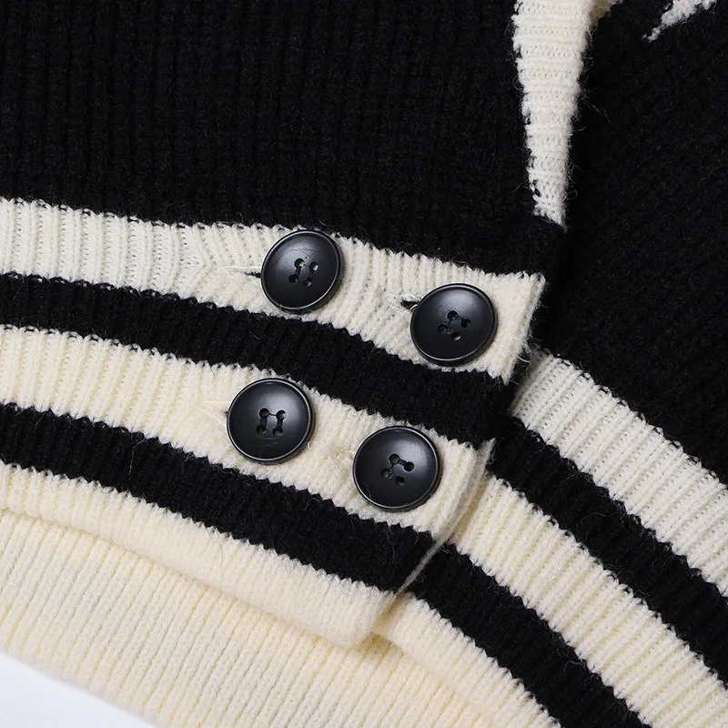 

Knitted cardigan jacket women 2021 new British style V-neck casual striped stitching western style short loose sweater outer