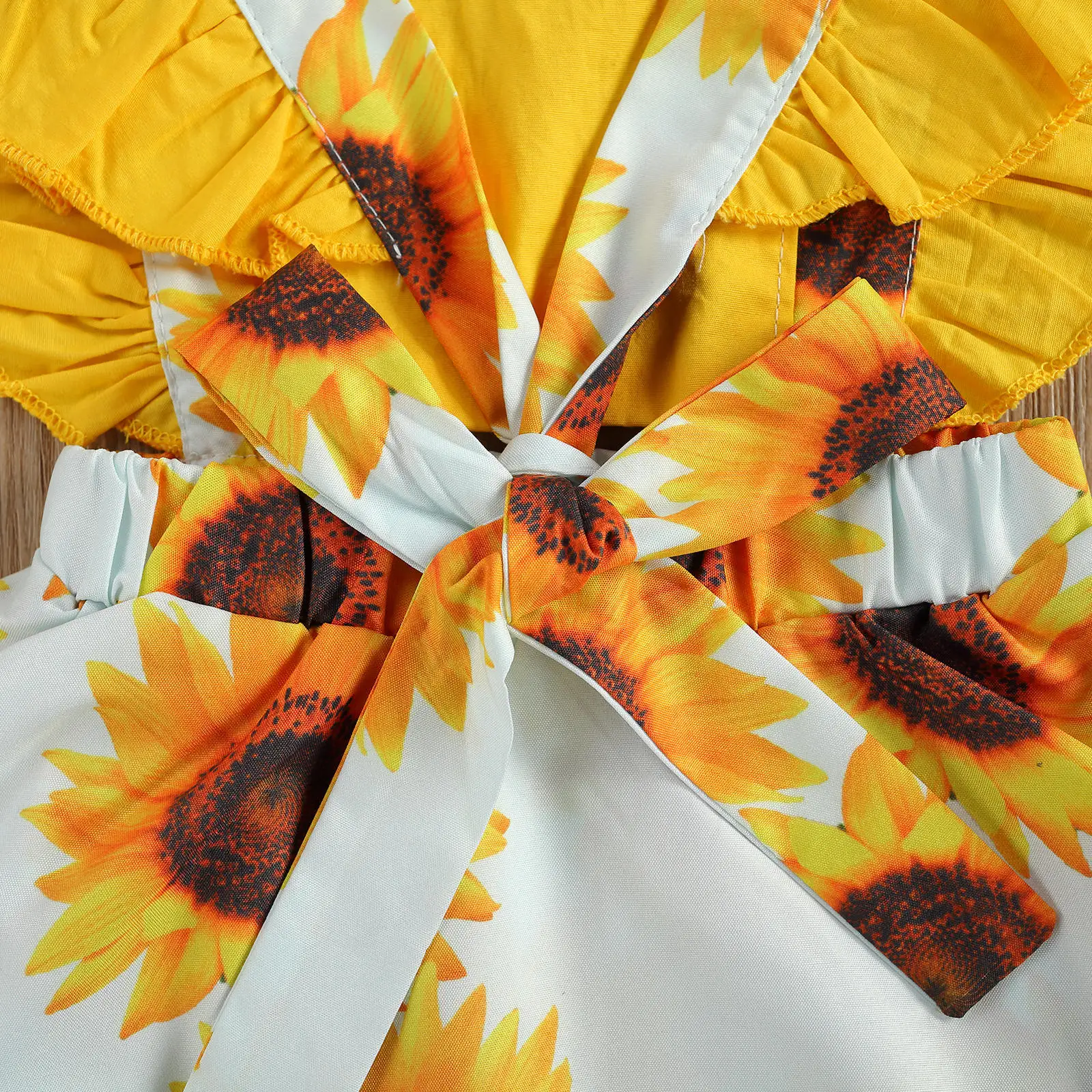 

2Pcs Toddlers Girl Summer Outfits Sunflower Print Square Collar Sleeveless Romper + Bowknot Headband for Baby Girls