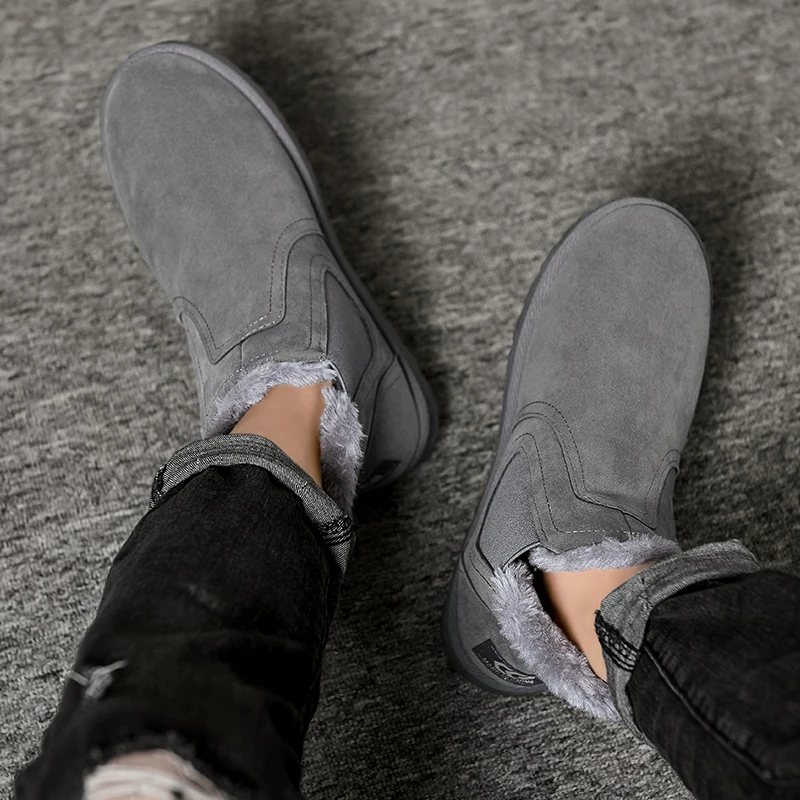 Men Skateboarding Shoes winter suede black gray Shoes Outdoor Sneakers Breathable Walking Flat Shoes Chaussure Homme