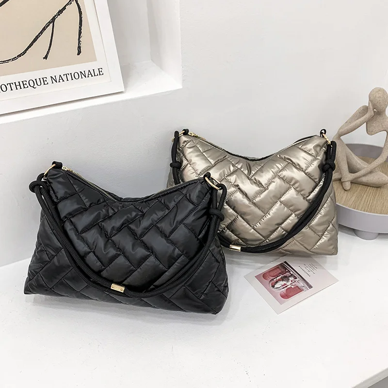 

Winter New Shoulder Bag Women Fashion Down Cotton Space Bag High Quality Nylon Handbags Female Brand Design Underarm Pack Tote