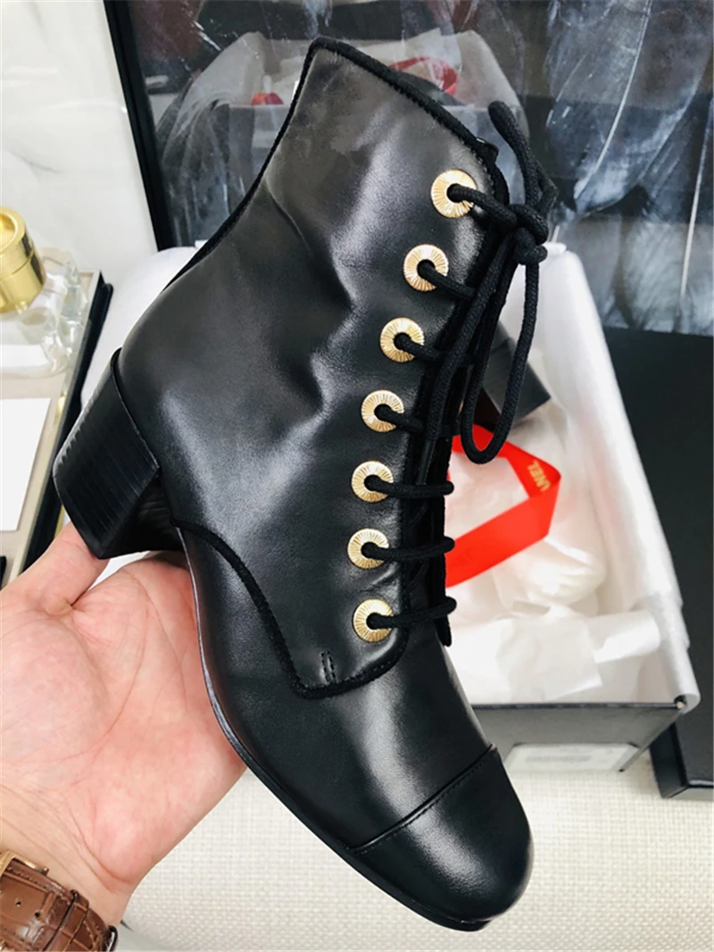 

Genuine Suede Leather Women Ankle Boots Fashion Patchwork Lace Up Martin Boots Ruwnay Casual Combat Short Boots Autumn Winter