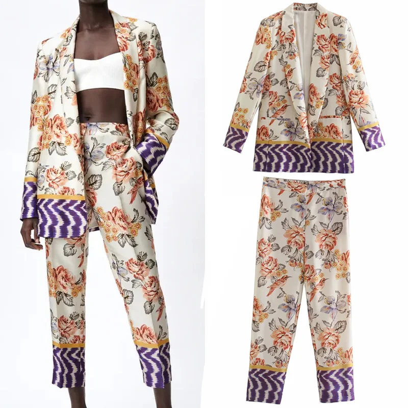 Костюм двойка женский летний из блейзера и брюк|Брючные костюмы| |