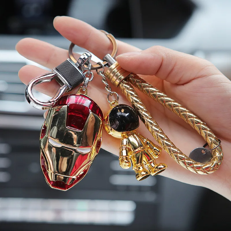 

WANGAAIYAO2021 new metal astronaut keychain couple cartoon astronaut bag pendant fashion car key chain pendant gift