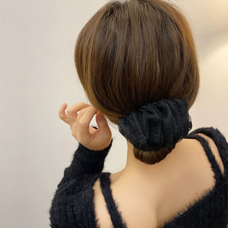 Элегантная французская выкрученная прическа в пучок бывшая легкая ленивая