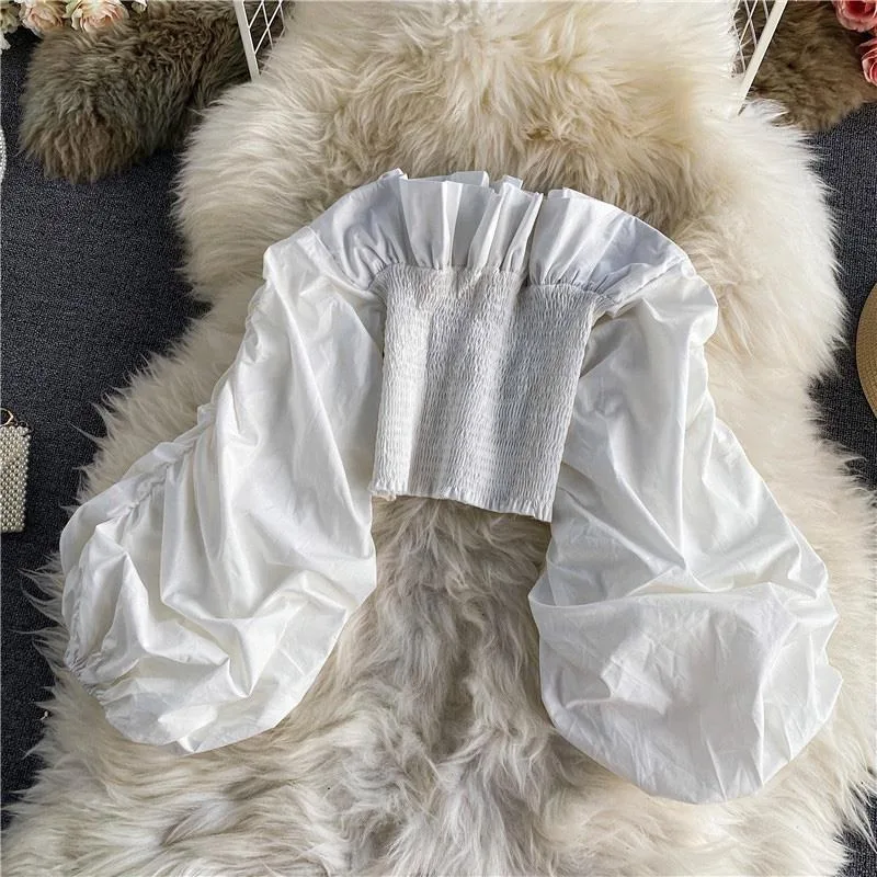 

2021 Sprig Autumn Sexy Fashion Ruffled One-word Collar Off-shoulder Puff Sleeve Shirts Solid Color Short Top for Women Y398