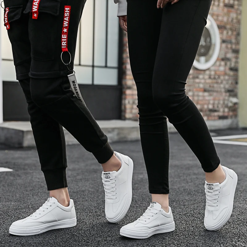 

Men Casual Sneakers Bonded Leather Couples White Sneakers Breathable Sneakers Comfort Shoes Women's Vulcanize Shoes Flat Shoes