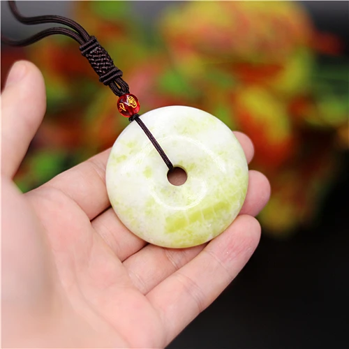 Ожерелье из натурального белого и зеленого нефрита подвеска пончик