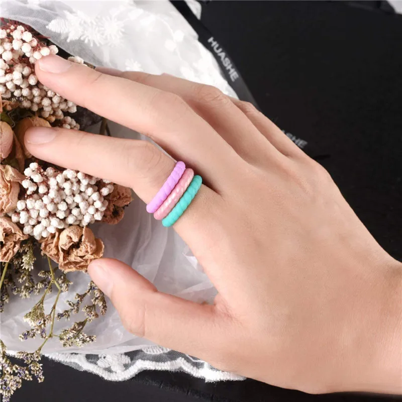 8pcs Women Silicone Wedding Band Ring Thin-Silicone Stackable Rings Comfort Fit Women Sparkle Rubber Band Elegant Flexible