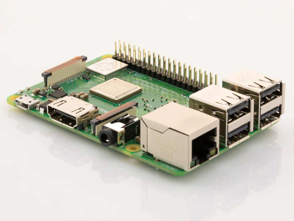 Одноплатный компьютер расбери пай. Пк raspberry pi z0. Raspberry pi 400 встроенный в клавиатуру. Компьютер пи. Микрокомпьютер raspberry pi 3.