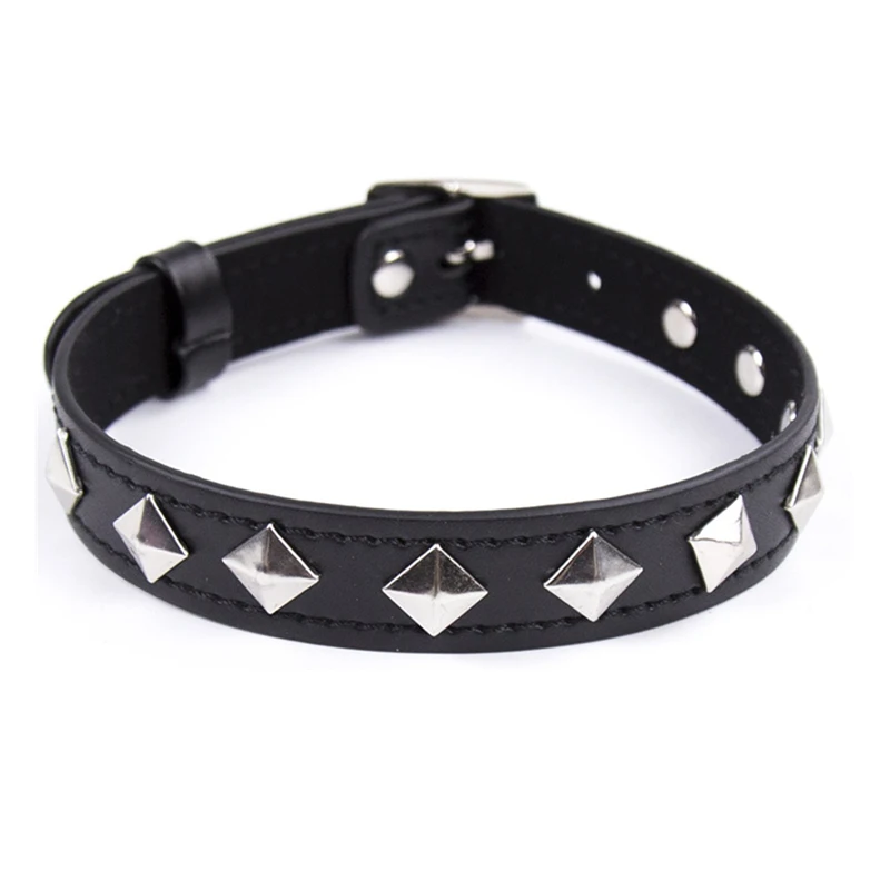 

SM Sex ToysWomen Gothic Collar Spike Rivet Buckle Collar Neck Ring Punk Style BDSM Bondage Roleplay Adult Sex Products