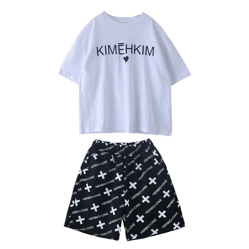 

Kids Boys short-sleeved cotton summer suit 2pcs letters printed T-shirt in the new big virgin pants suit 6-12 years old