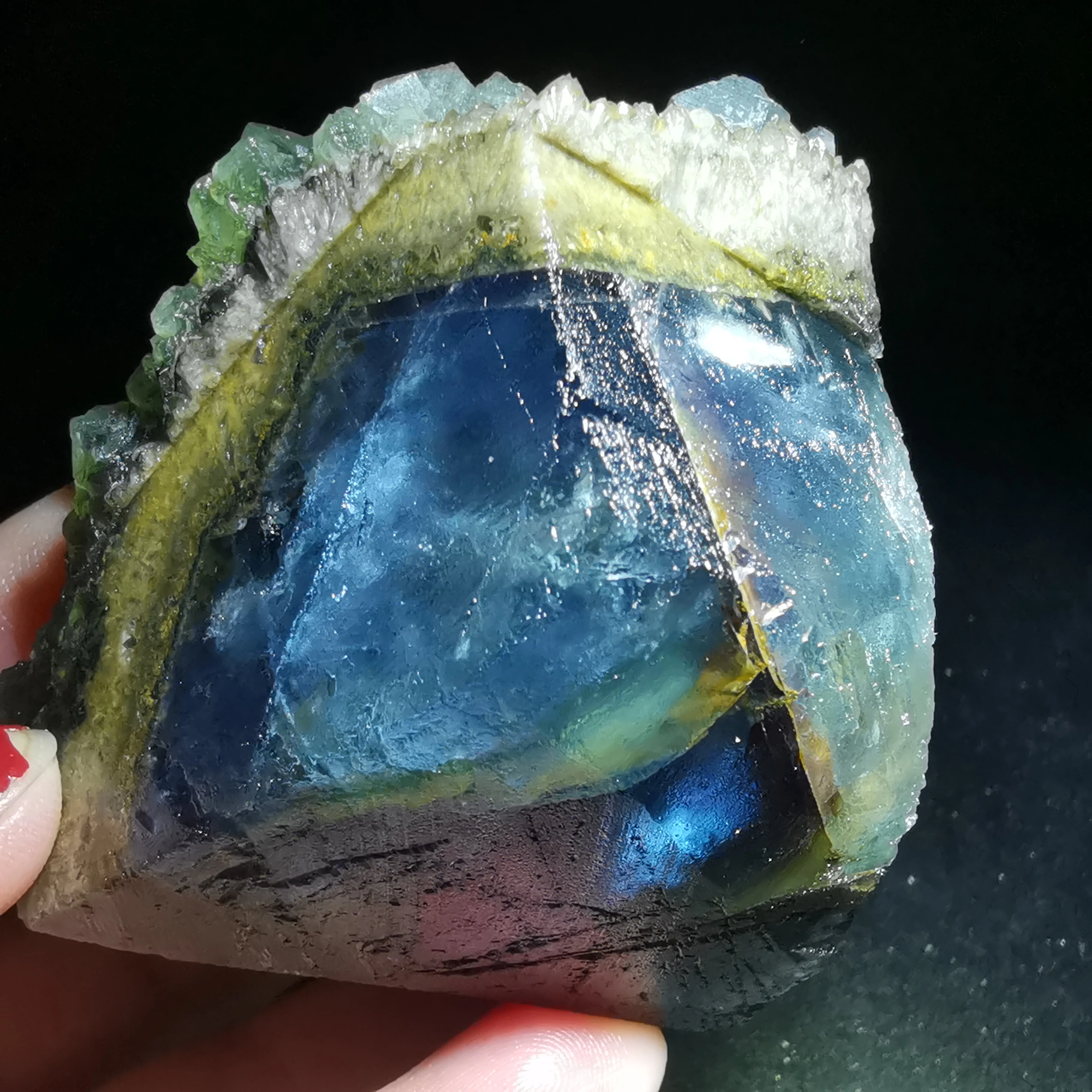 

177.3gNatural rare green fluorite cluster mineral specimen stone and CRYSTAL HEALING CRYSTAL QUARTZ GEMHome decoration