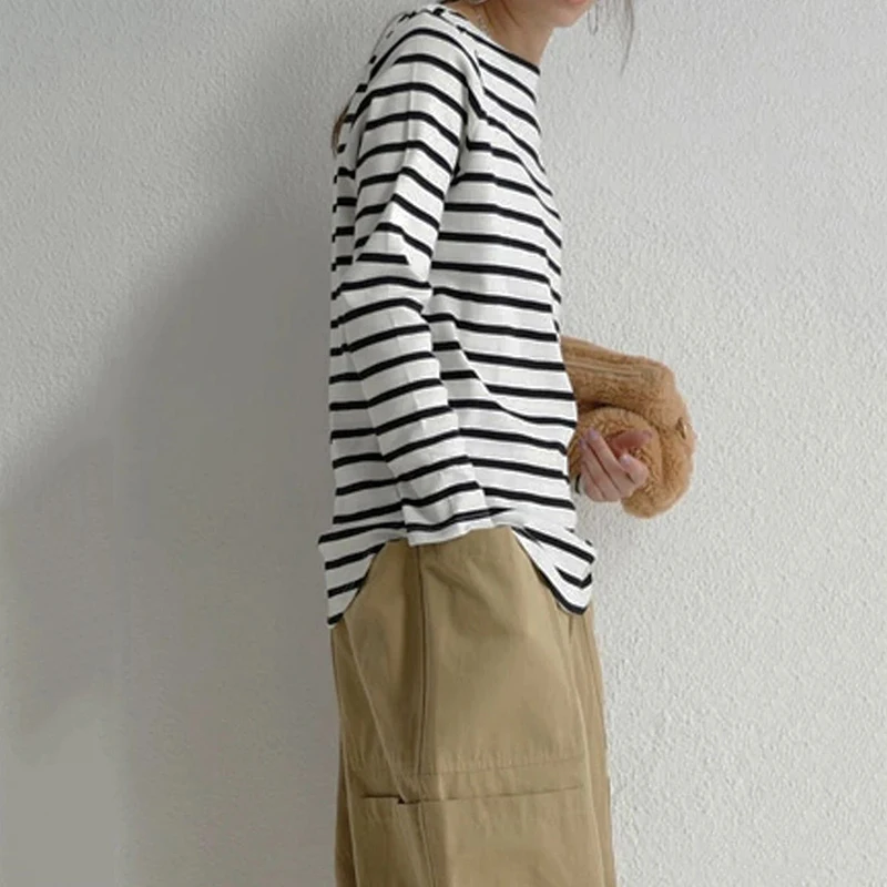 

Wide stripe print casual T-shirt
