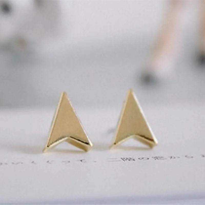 

Fashion Arrow Stud Earrings Indicates glyph style earrings
