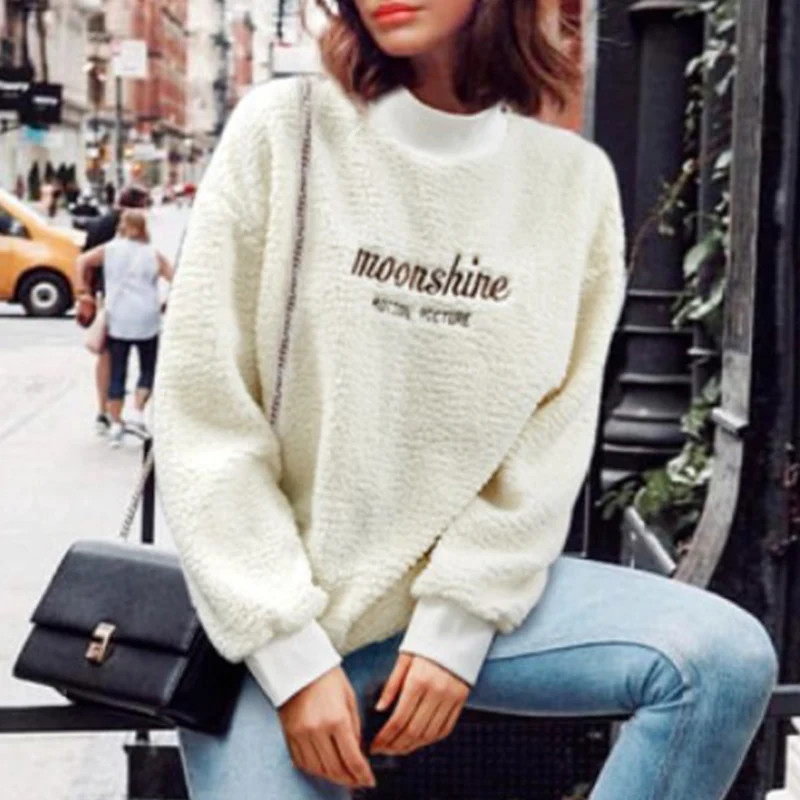 

Hoodies & Sweatshirts