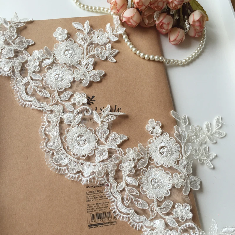 

Popular Luxury Beaded Three-dimensional Car Bone Lace High Set Wedding Veil Dress Car Stock Lace Accessories