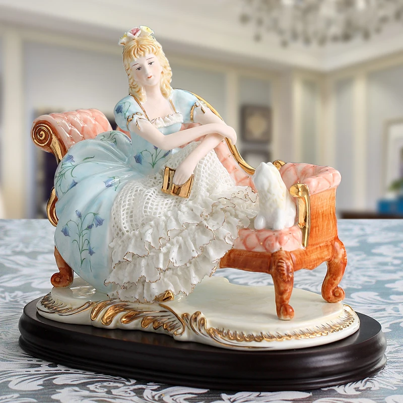 

Home Craft: pure handcraft High-grade decoration lace porcelain couple ceramic crafts European beauty Wedding gifts