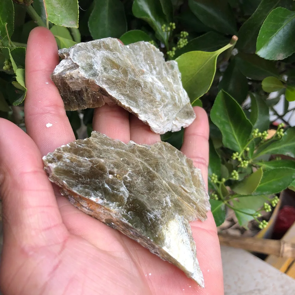 

Original specimen of natural polychromatic gold mica crystal