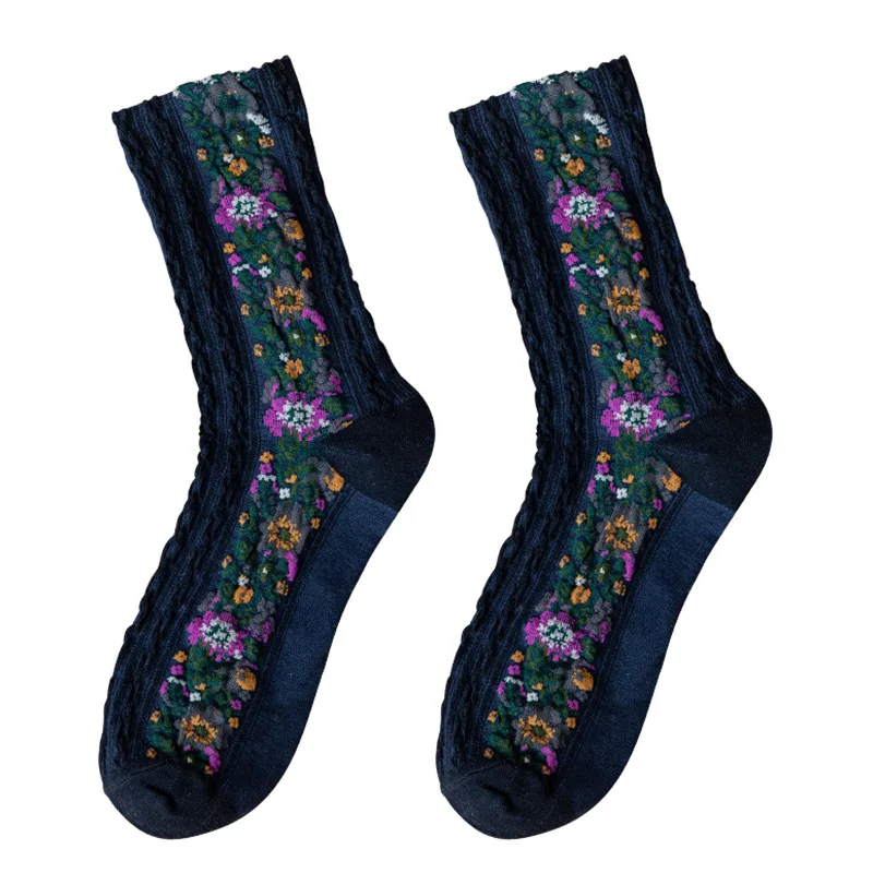 

2020 New Fashion Women Socks Cotton Euramerican National Wind Flowers Autumn and Winter Ladies Socks Warm and Cute hot