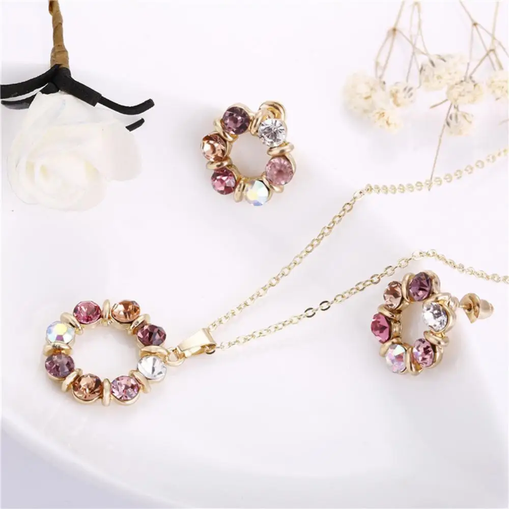 

Women Rhinestone Round Pendant Chain Necklace Ear Stud Earrings Jewelry Set Necklace Earring Decoration Chain 2021 Trend New