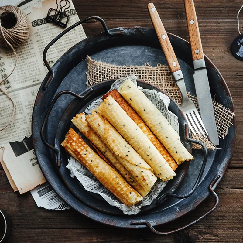 Винтажная металлическая тарелка в скандинавском ретро-стиле винтажная