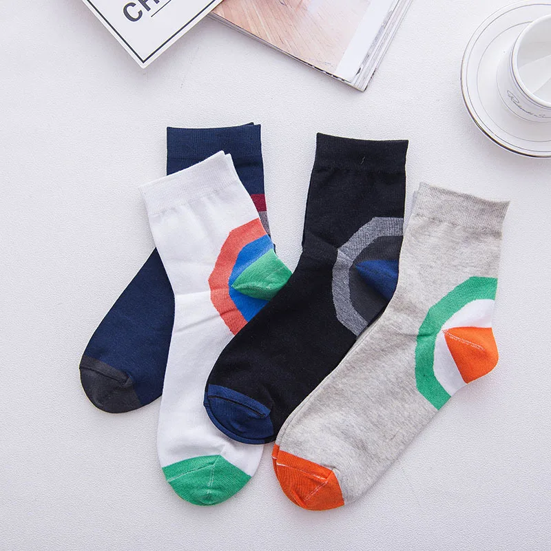 

4 pairs High Quality Combed Cotton men socks Happy Couple socks women Middle Tube socks Size EUR36-44