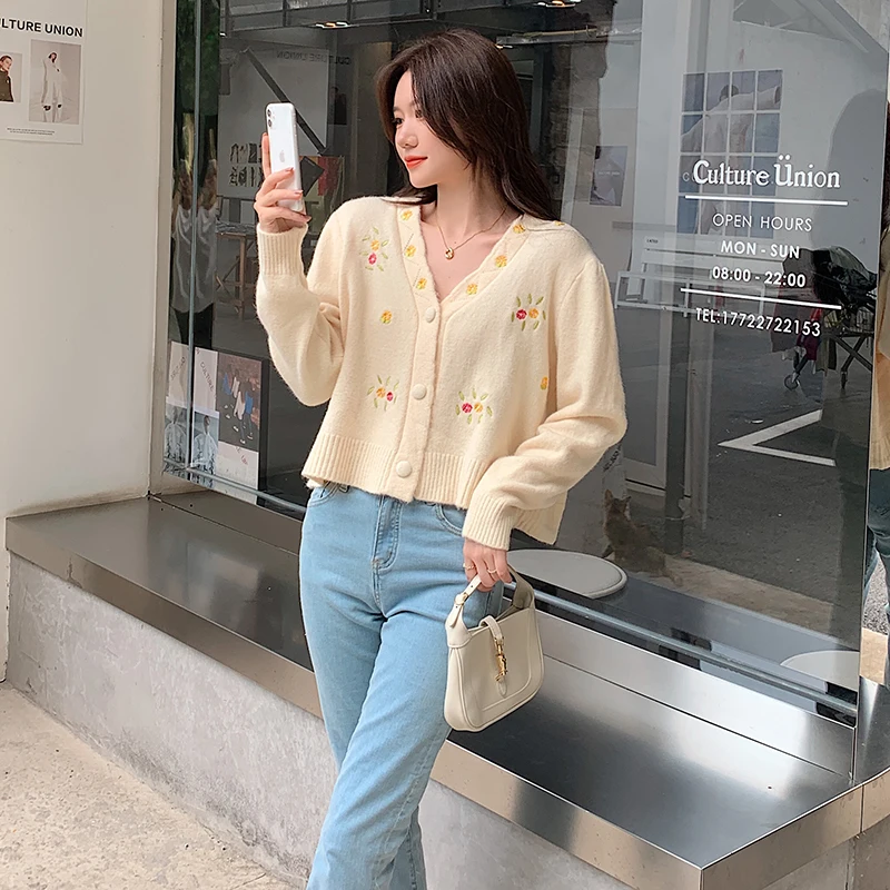 

Embroidery Women's Sweater Casual Jumpers Fashion Long Sleeve Top Loose Cotton Clothing O-neck Autumn Winter Cardigan Houthion