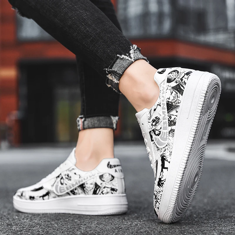 

New fashion men's vulcanized shoes sports shoes men's lace-up casual shoes graffiti student shoes outdoor flat white men's shoes