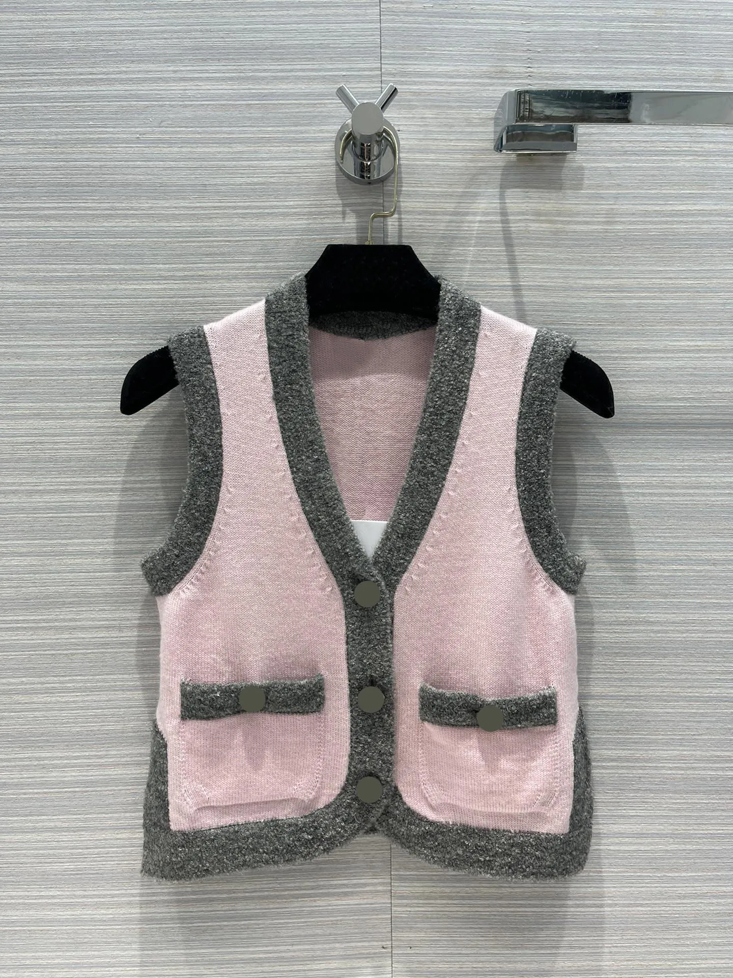 

Женский кашемировый жилет с контрастными краями, однотонный облегающий свитер-жилет с V-образным вырезом, осень 100%
