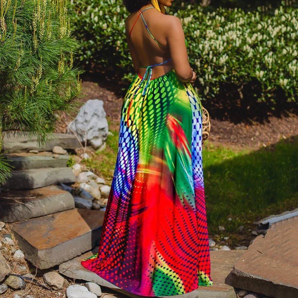 Зеленое длинное женское платье без рукавов сексуальное с лямкой на шее и