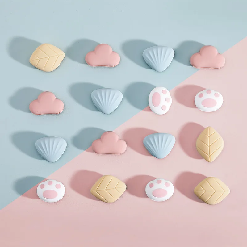 

4PCS/Set of Household Sheets Non Slip Buckle Small and Exquisite Quilt Holder Free Adjustment Anti-run Clip Household Tools