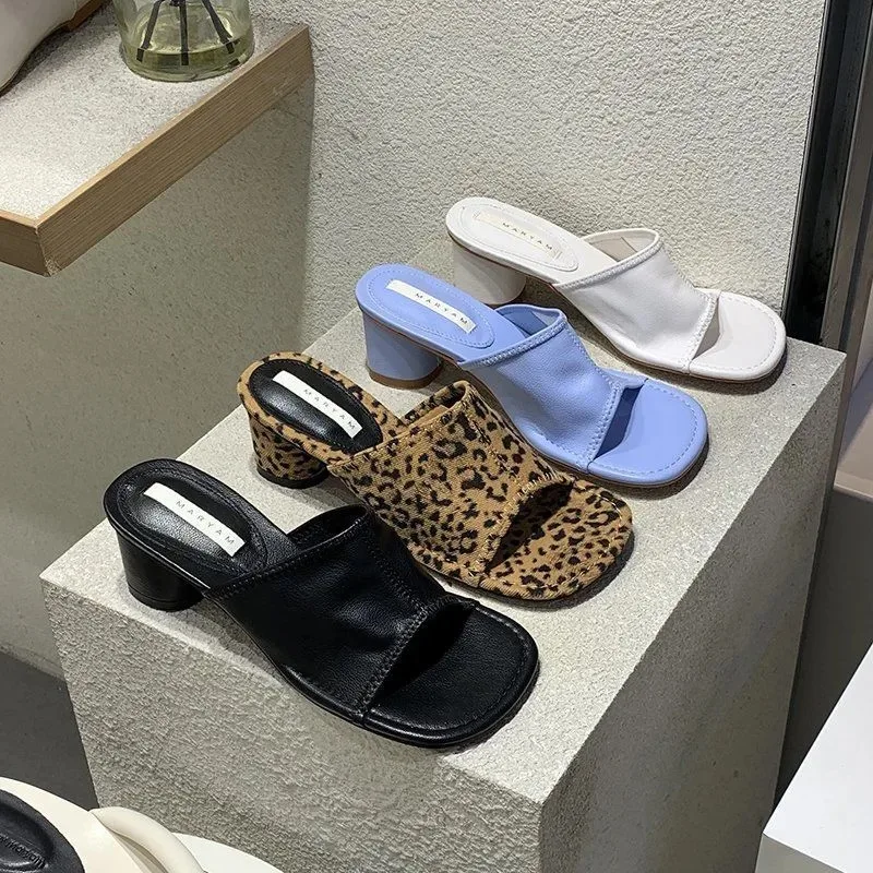 

2021 Fashion Square Toe Square High Heel Leopard Slippers Peep Toe Slide New Brand Summer Sandal Shoes Casual Women Slides Sanda