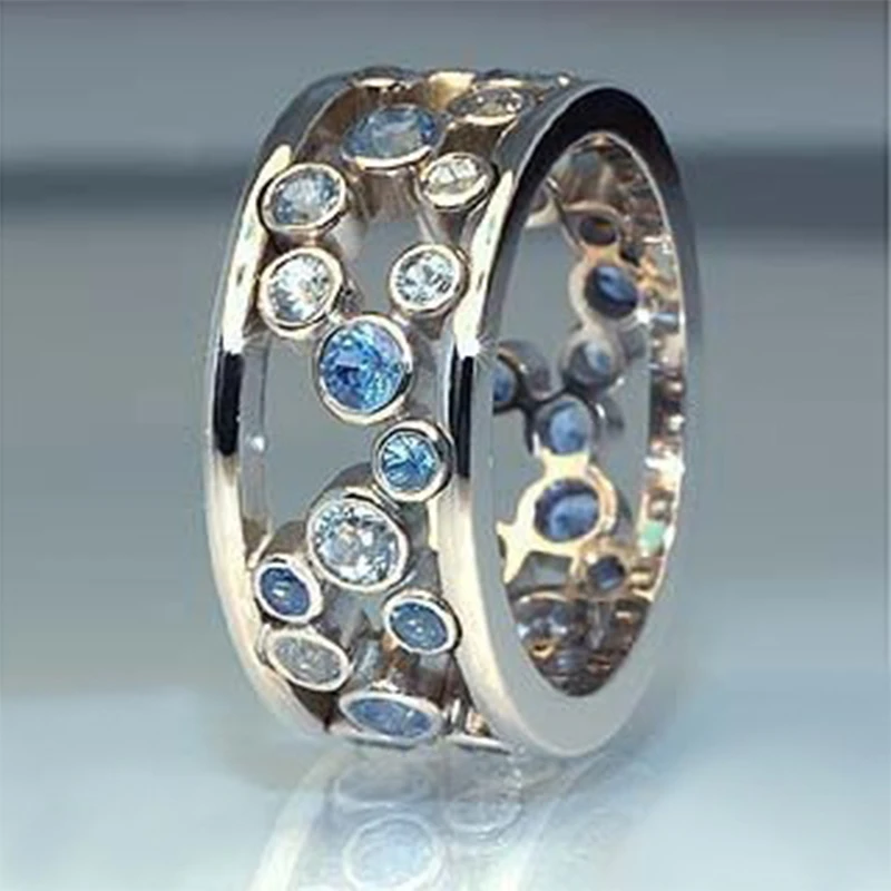 

ZHIXUN Exquisite Geometric Pattern Hallow out Band Ring Women Girls Exquisite Wedding Party Engagement Jewelry Accessories