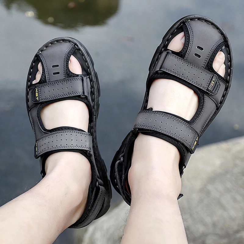 

Summer Men's Sandals Genuine Leather Business Casual Shoes Men's Breathable Design Outdoor Beach Sandals Roman Water Sneakers