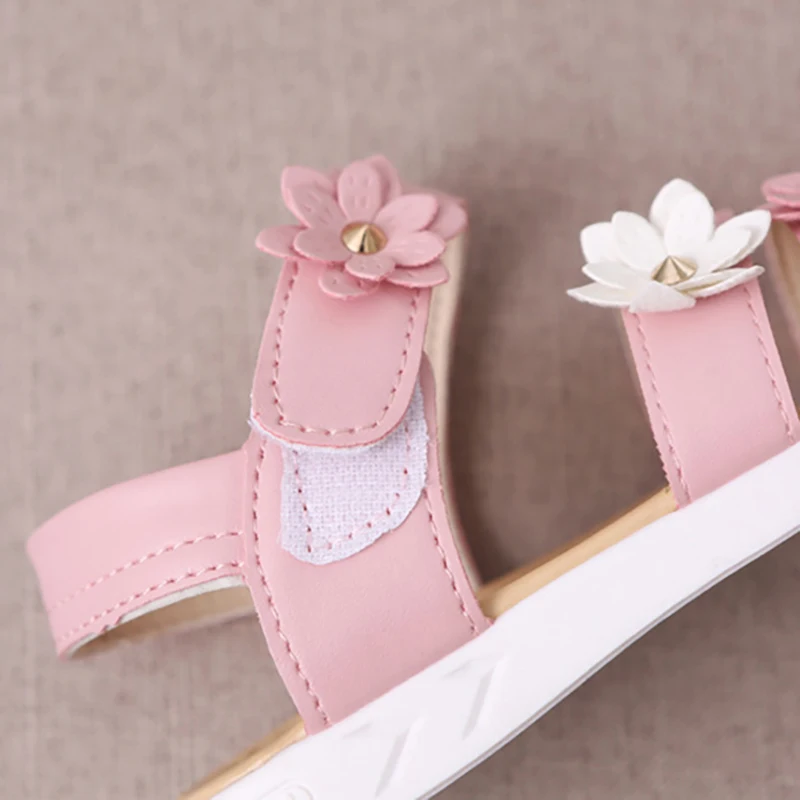 

Girls Sandals Gladiator Flowers Sweet Soft Children's Beach Shoes Kids Summer Floral Sandals Princess Fashion Cute High Quality