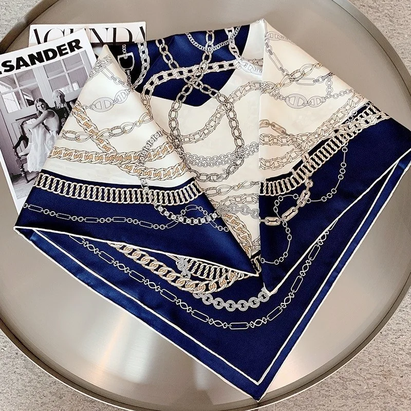 Cheap Vrouwen 100% Zijden Sjaal Halsdoek Herfst Nieuwe Hoofd Sjaals Voor Haar Wikkelen Veren Print Ladies Fashion Foulard Shawl Wraps