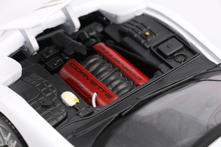 1:18 литой под давлением сплав Corvette Z06 полицейский спортивный автомобиль модель моделирование ретро коллекция металлический автомобиль игрушки Коллекционная дорожное искусство