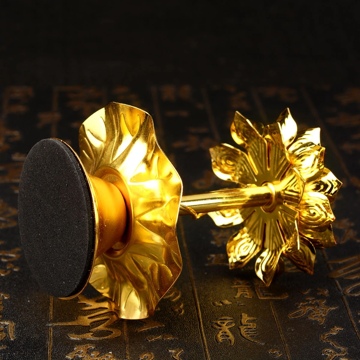 Металлический старинный держатель для свечей золотой простой Zen подсвечник